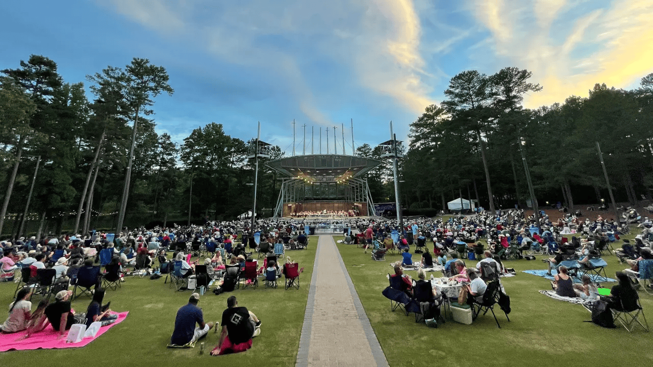 Electro-Voice và Dynacord chinh phục Ban Quản lý Nhà hát ngoài trời Koka Booth chỉ với một buổi thử nghiệm